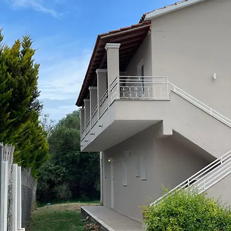 Aspasia Apartment *